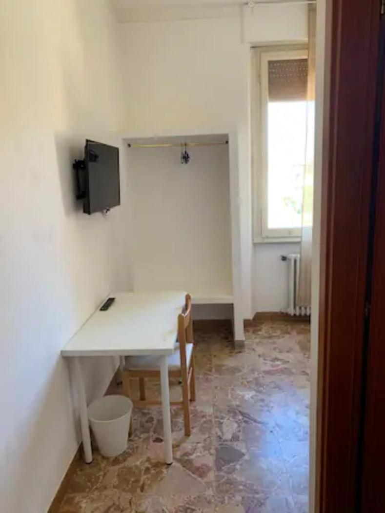 Daniele Rooms Arezzo Bagian luar foto