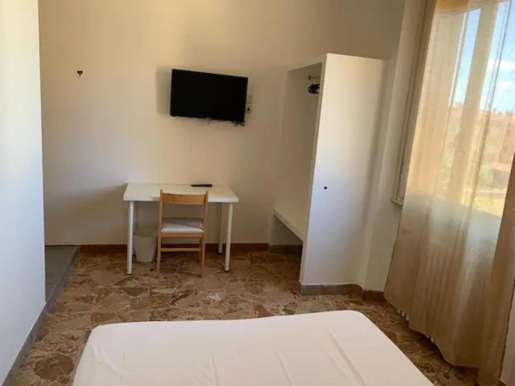 Daniele Rooms Arezzo Ruang foto