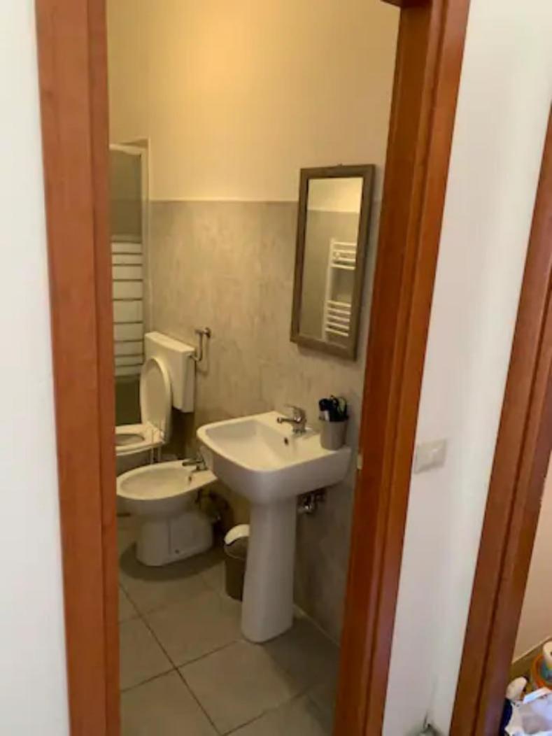 Daniele Rooms Arezzo Ruang foto